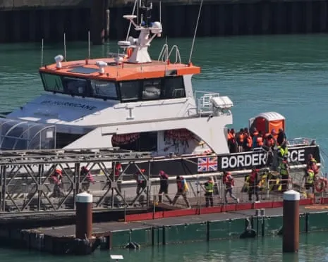 UK Government Insist Migrant Returns Deal with France Will Proceed Despite Legal Injunction